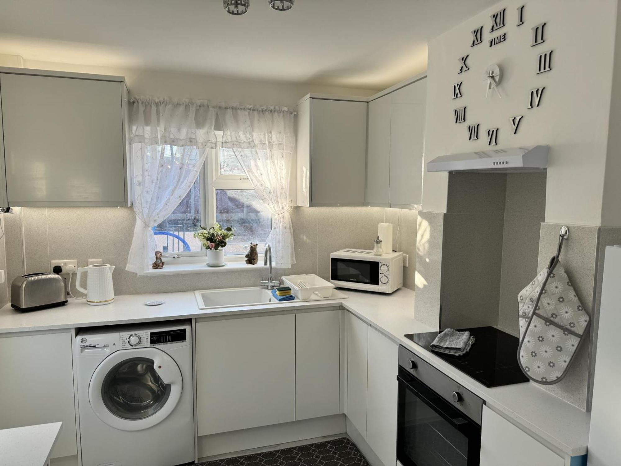 Modern 3-bed Hideaway Near Westgate With Parking Holiday home